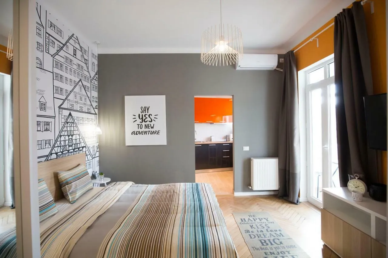 Central Up Studio Apartment Bucharest